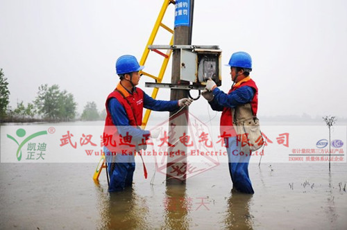 1467603178820686.jpg 通山供电公司电缆抢修.jpg